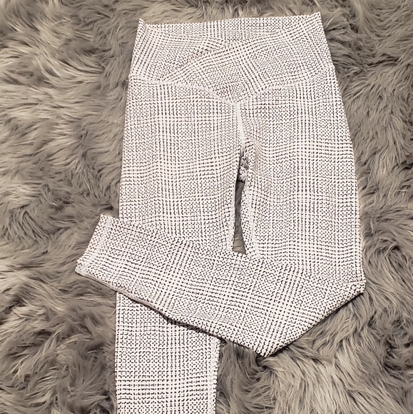 🧿All Fenix Cross Waisted Leggings - Picture 2 of 5